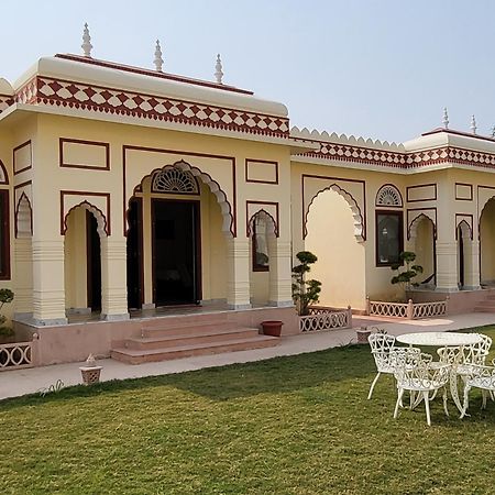 The Grand Barso Hotel Bharatpur Bilik gambar