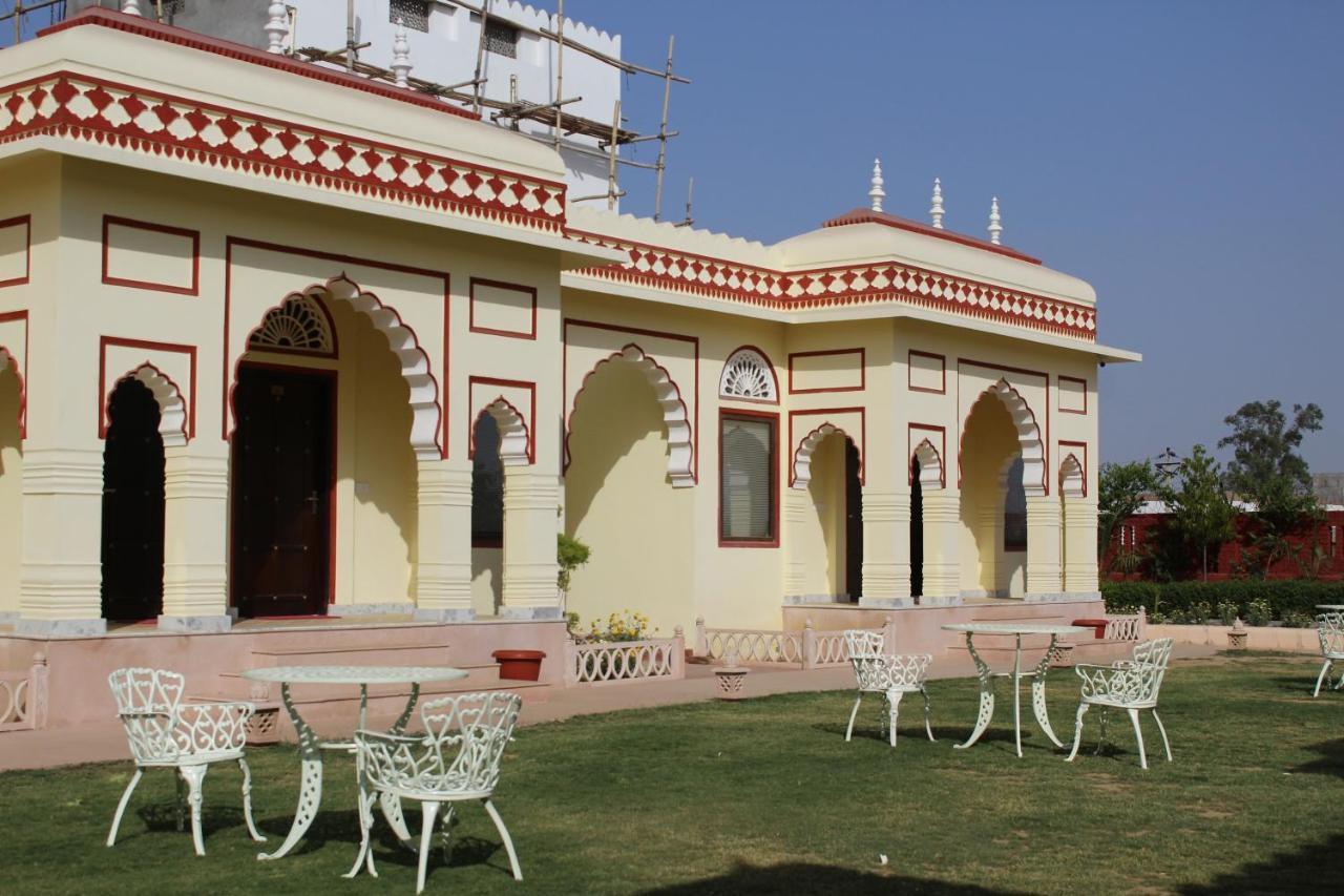 The Grand Barso Hotel Bharatpur Luaran gambar
