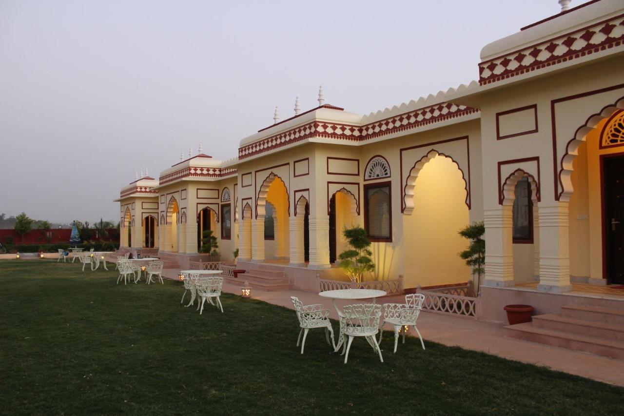 The Grand Barso Hotel Bharatpur Luaran gambar