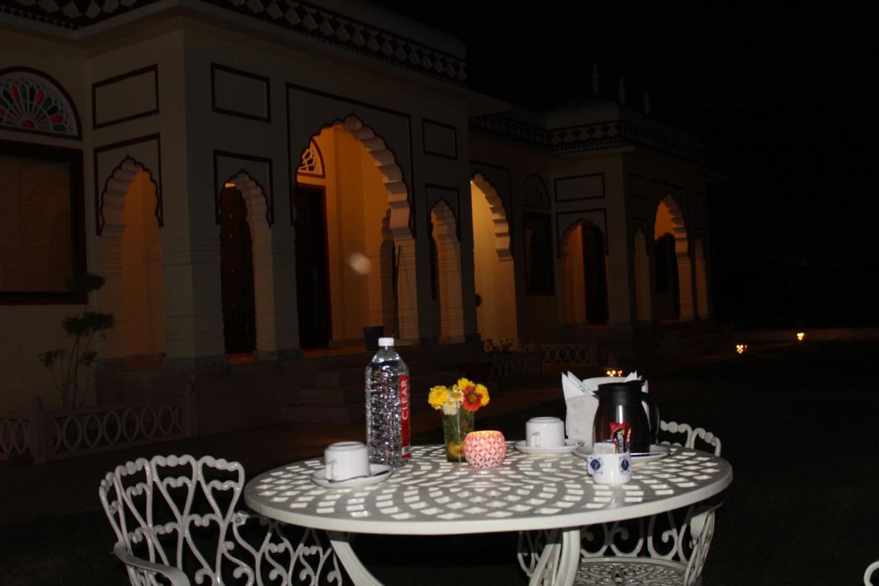 The Grand Barso Hotel Bharatpur Luaran gambar