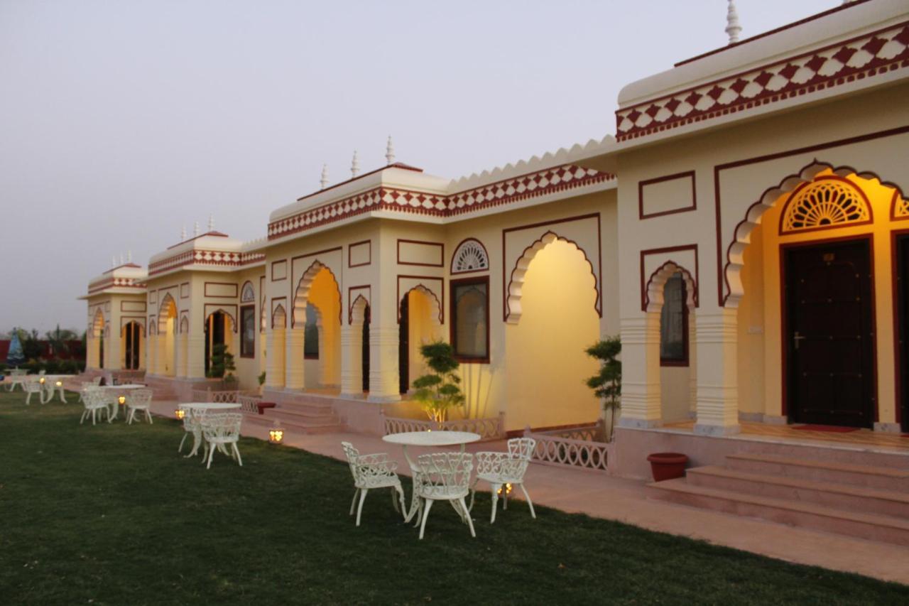 The Grand Barso Hotel Bharatpur Luaran gambar